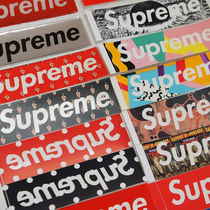 Supreme ホログラム ボックスロゴ ステッカー レッド-