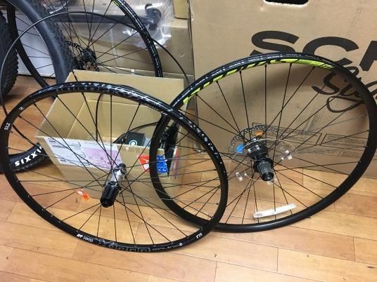 通勤からレースまで scott scale 745 スコット スケール