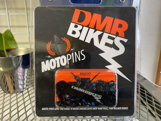 DMR ディーエムアール　MOTO X Pin set 44pcs for Vault Pedal　新品未使用