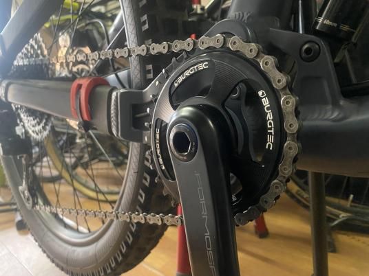 BURGTEC＊オーバル ワイド＆ナロー チェーンリング - スポーツ