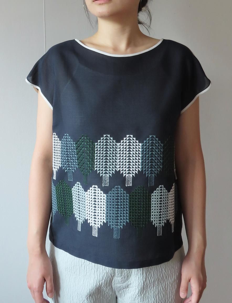 ミナペルホネンforest candy フレンチスリーブnavy 38