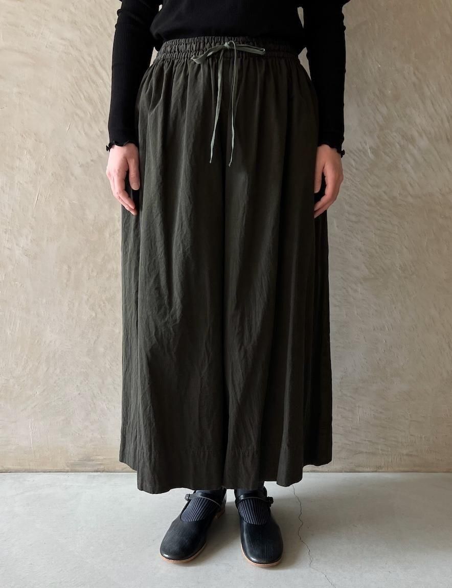 挨拶を交わす ギャザーキュロット - rallye / margot Online Store