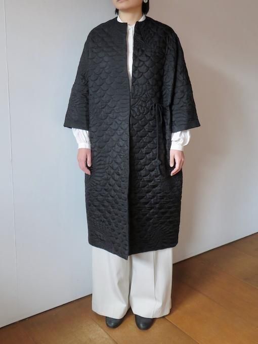 ジャケット・アウター TOWAVASE silk quilt robe TOWAVASE silk quilt robe トワヴァーズ TOWAVASE silk quilt robe