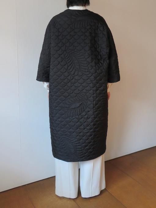 Permanent TOWAVASE Quilt Robe (silk/black) - rallye / margot
