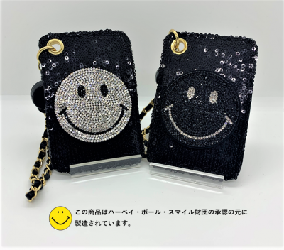 スマイル リール付きスパンコールパスケース ブラック Ren スマイル リール付きスパンコールパスケース ブラック Ren