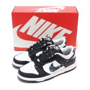 <img class='new_mark_img1' src='https://img.shop-pro.jp/img/new/icons24.gif' style='border:none;display:inline;margin:0px;padding:0px;width:auto;' />WMNS NIKE DUNK LOW ESS PAISLEY US7 24cm (  ʥ   ڥ꡼ ۥ磻/֥å  )