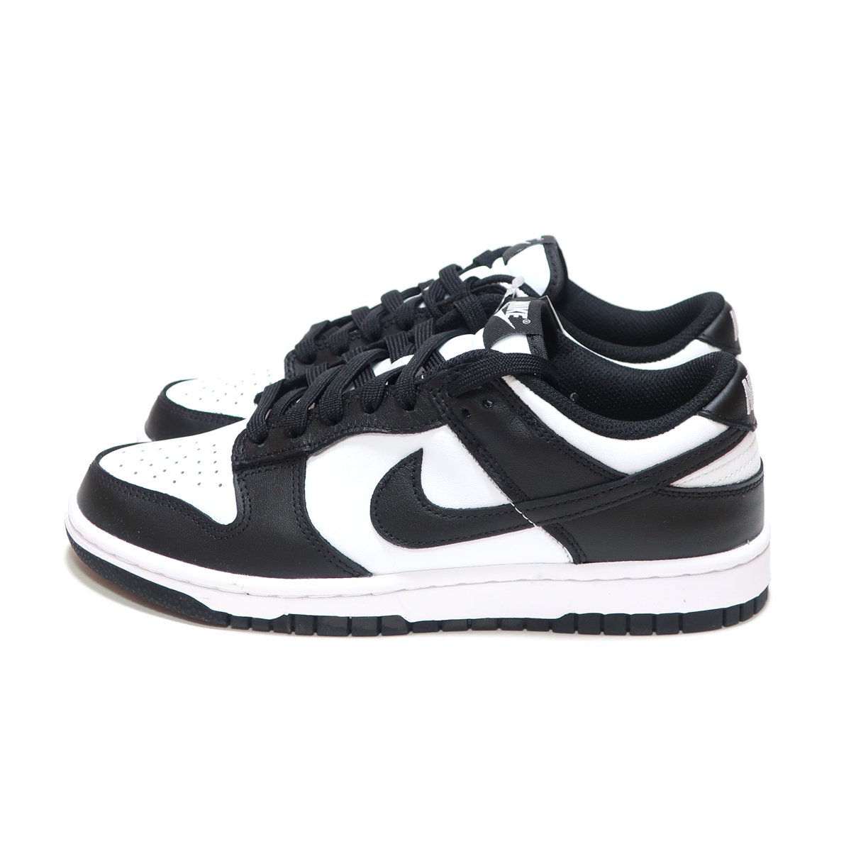 WMNS 27.5 NIKE DUNK LOW WHITE BLACK