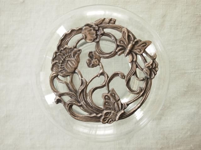 蝶とお花レリーフのガラス製ポプリポット - アンティーク食器と