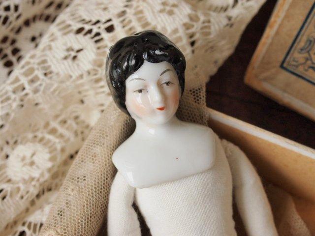 陶器製の人形 - アンティーク食器と雑貨のお店 lincs.［リンクス