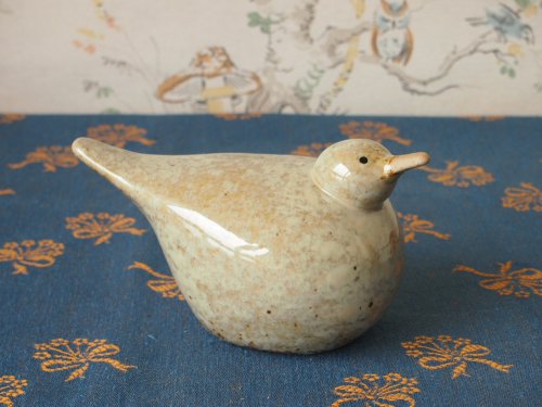 ぷっくり鳥の陶器置物 - アンティーク食器と雑貨のお店 lincs