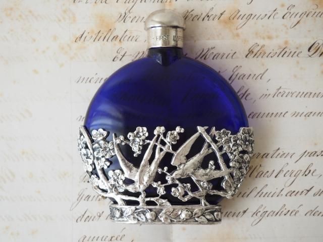 アンティークコバルトブルー 香水瓶ツバメ