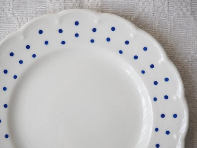 ベルギーBOCH水玉のデザートプレート - アンティーク食器と雑貨