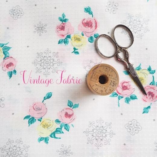 ドイツ ヴィンテージ ファブリック 147×76【ローズ・バラ柄 布】