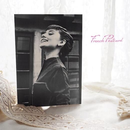 フレンチ ポストカード オードリー・ヘップバーン スマイル（Smile）