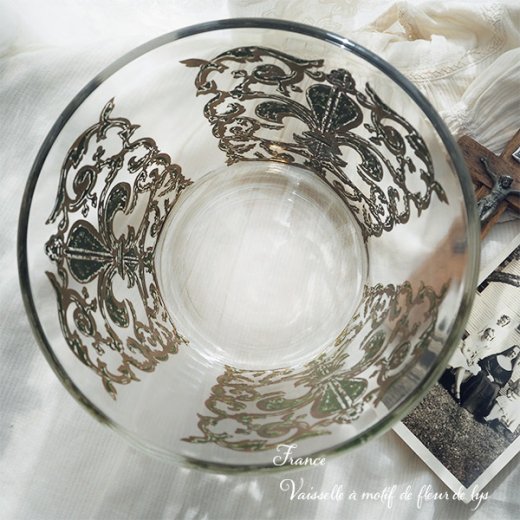 【単品販売】フランス蚤の市 ヴィンテージ  ガラス器（ゆりの紋章 フルール・ド・リス fleur-de-lis クリスマス バレンタインデー キャンドルホルダー フラワーベース）【画像4】
