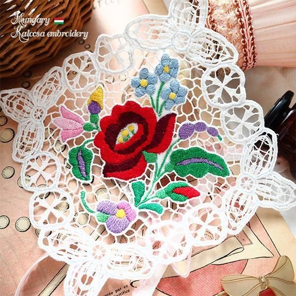テーブルセンター東欧雑貨カロチャ刺繍ハンガリービンテージドイリー