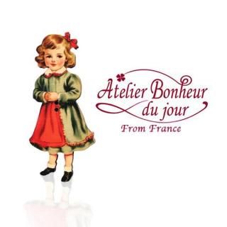  フランス輸入ボタン アトリエ・ボヌール・ドゥ・ジュール【クリスマス・クラシック 赤いリボンの女の子】