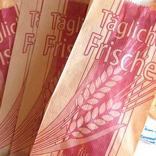 ドイツ マルシェ袋 マルシェ袋 ドイツ 海外市場の紙袋（ RED イラスト小麦）５枚セット