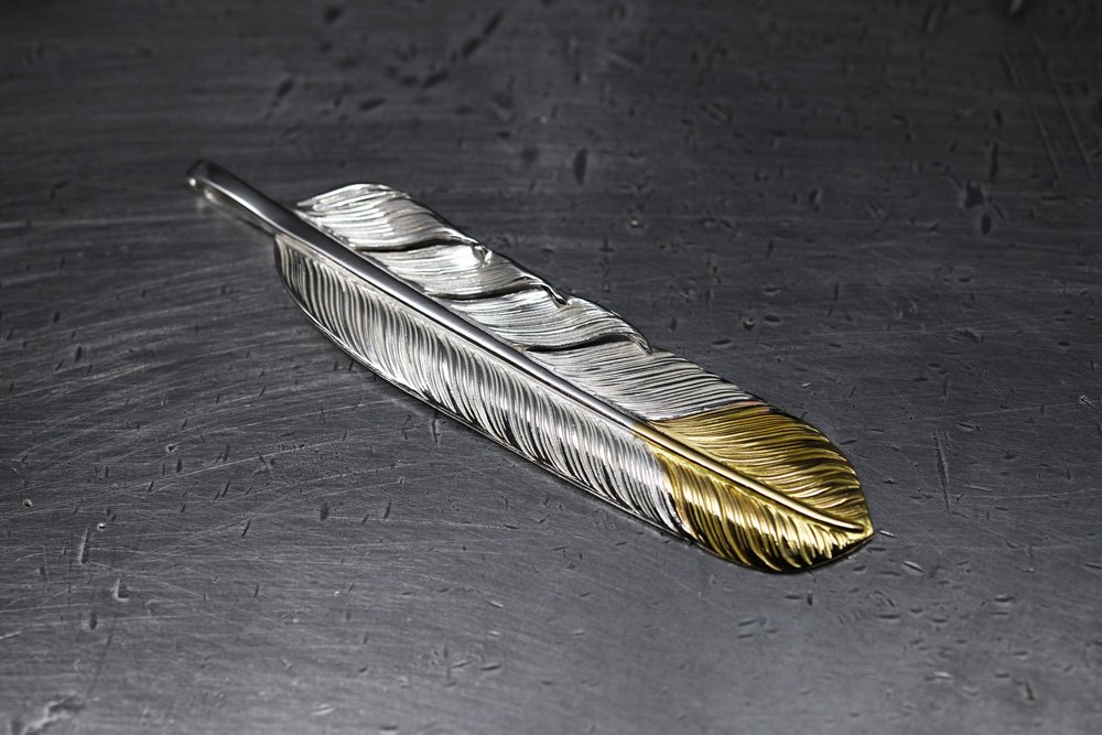 Flight feather tip gold top / 01