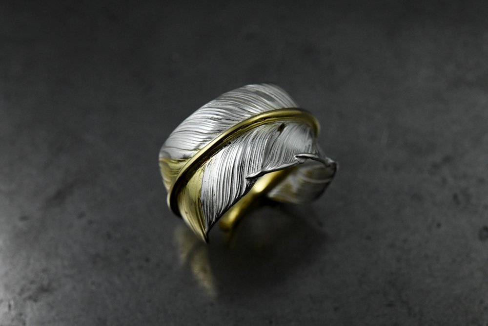 core, tip k18 gold / arabesque design Large size feather ring