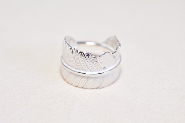 Old feather Ring