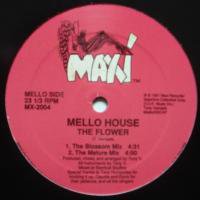 Mello House / The Flower
