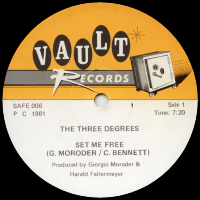 THE THREE DEGREES - Set Me Free (c/w) Jump The Gun