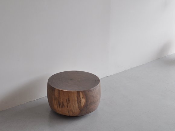 Wooden Stool (walnut) 022 - George Peterson - CARGO web shop