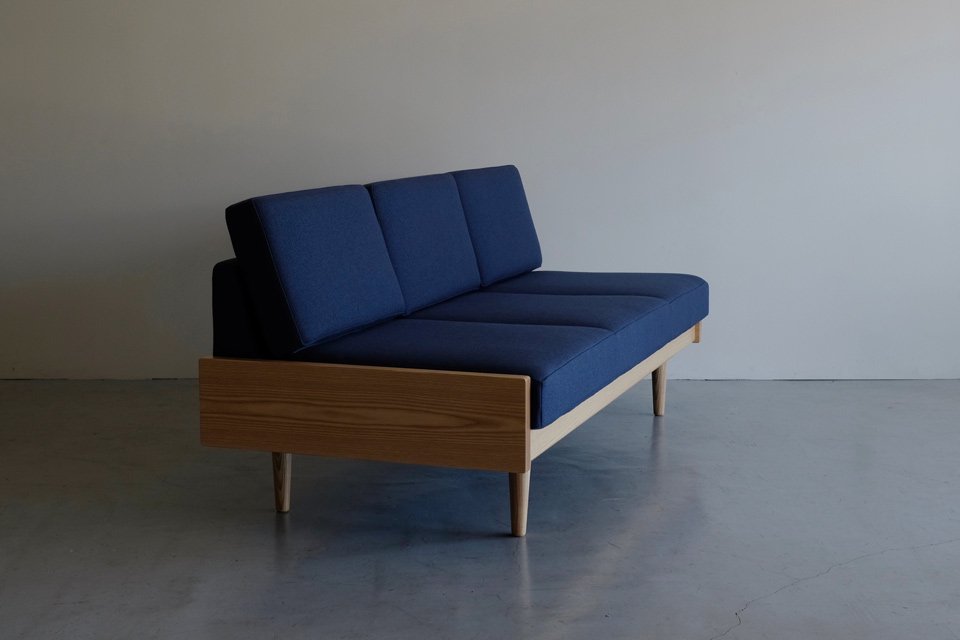 Day Bed Sofa L (navy) - ad（analogue from digital） - CARGO web shop