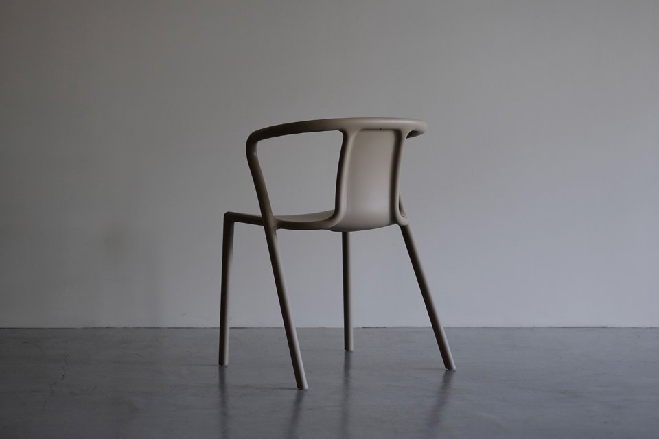 Air Arm Chair (beige) - Magis (Jasper Morrison) - CARGO web shop