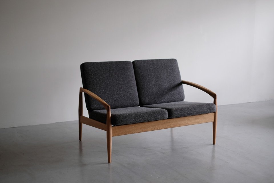 Paper Knife Sofa 2seat (oak x tweed black) - Kai Kristiansen