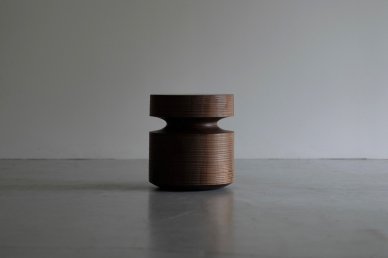 <img class='new_mark_img1' src='https://img.shop-pro.jp/img/new/icons47.gif' style='border:none;display:inline;margin:0px;padding:0px;width:auto;' />Wooden Stool (walnut) 035 - Circle FactoryGeorge Peterson