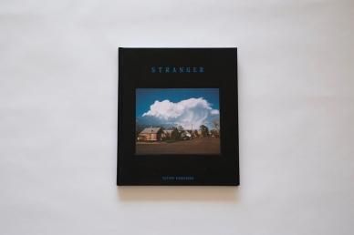 柏田テツヲ 第1写真集「 MOTEL 」300部限定 サイン入り - メルカリ