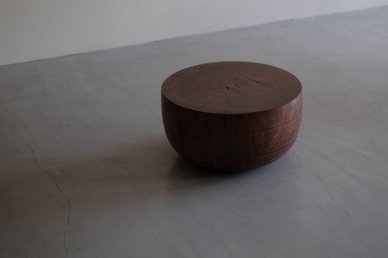 <img class='new_mark_img1' src='https://img.shop-pro.jp/img/new/icons47.gif' style='border:none;display:inline;margin:0px;padding:0px;width:auto;' />Wooden Table (walnut) 040 - Circle FactoryGeorge Peterson