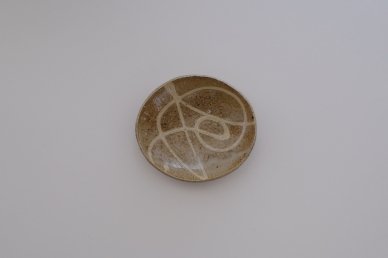灰釉線描 楕円皿 (小) 003 - 山田 洋次（Yoji Yamada）