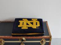 <img class='new_mark_img1' src='https://img.shop-pro.jp/img/new/icons50.gif' style='border:none;display:inline;margin:0px;padding:0px;width:auto;' />Stadium Blanket (NOTRE DAME) - Faribault Woolen Mill