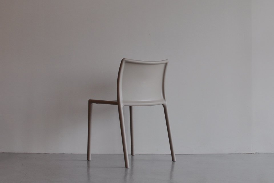 Air Chair (beige) - Magis (Jasper Morrison) - CARGO web shop