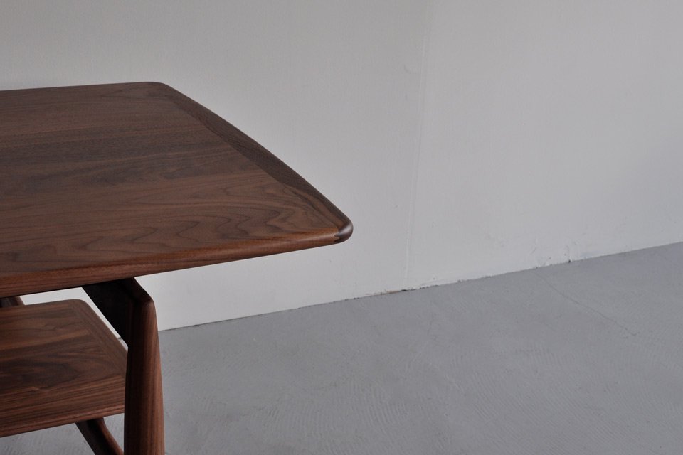 Paper Knife Center Table (walnut/w1200) - Kai Kristiansen - CARGO web shop