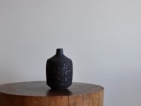 <img class='new_mark_img1' src='https://img.shop-pro.jp/img/new/icons50.gif' style='border:none;display:inline;margin:0px;padding:0px;width:auto;' />Beveled Bud Vase (Chocolate) - Josh Herman