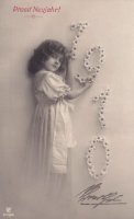 1910年を祝う女の子