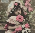 Carte postale ancienne＊お祝いのお花を集める女の子＊A<img class='new_mark_img2' src='https://img.shop-pro.jp/img/new/icons48.gif' style='border:none;display:inline;margin:0px;padding:0px;width:auto;' />