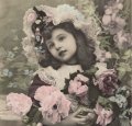 Carte postale ancienne＊お祝いのお花を集める女の子＊C<img class='new_mark_img2' src='https://img.shop-pro.jp/img/new/icons48.gif' style='border:none;display:inline;margin:0px;padding:0px;width:auto;' />