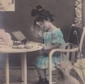 Carte postale ancienne＊おめかしの少女と見守るワンコ<img class='new_mark_img2' src='https://img.shop-pro.jp/img/new/icons48.gif' style='border:none;display:inline;margin:0px;padding:0px;width:auto;' />
