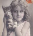 Carte postale ancienne＊可愛い子猫と少女<img class='new_mark_img2' src='https://img.shop-pro.jp/img/new/icons48.gif' style='border:none;display:inline;margin:0px;padding:0px;width:auto;' />