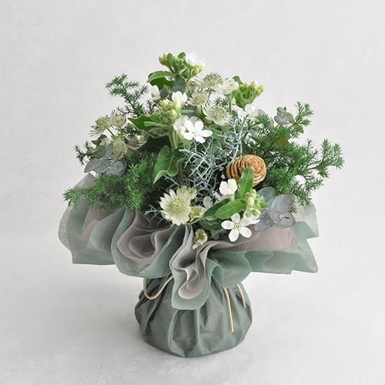 <img class='new_mark_img1' src='https://img.shop-pro.jp/img/new/icons1.gif' style='border:none;display:inline;margin:0px;padding:0px;width:auto;' />֡Monthly FlowerιꡢߤΥʥstanding bouquet