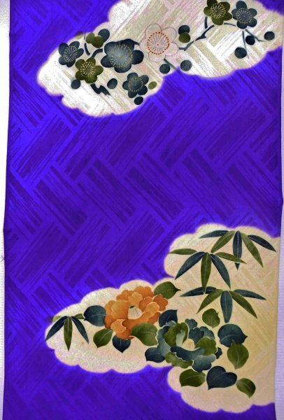 アンティーク・紫地雲取りに牡丹・梅・椿正絹反物 - はきもの・きもの 弥生