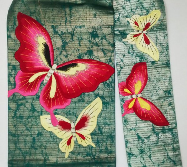 蝶の刺繍 帯