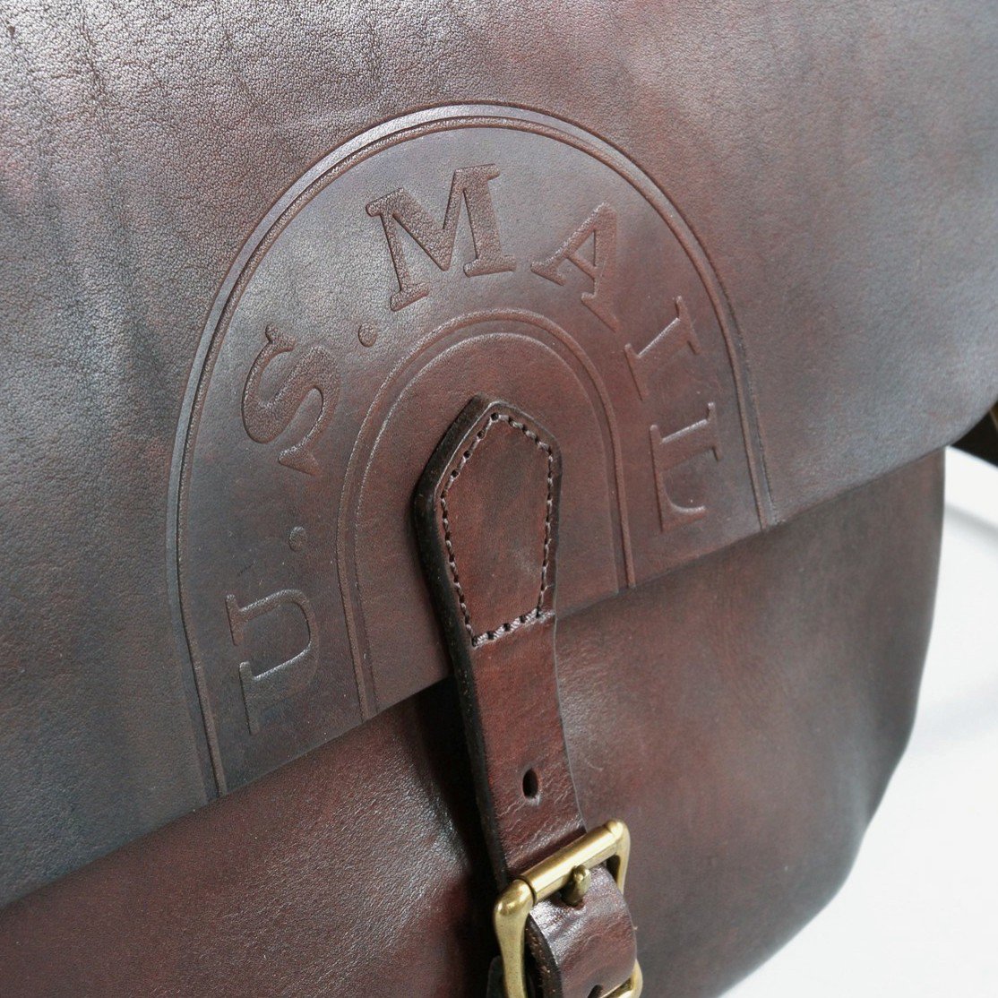 LEATHER POSTMAN SHOULDER BAG -REGULAR (USMAIL) - ANCHOR MILLS STORE