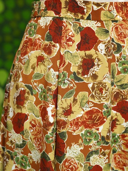 茶色の花柄ロングスカート - メトロポリタン オンライン（レトロ・ヴィンテージ古着 通販）