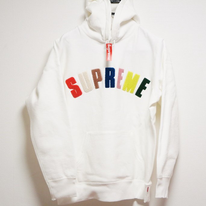 Supreme Chenille Arc Logo Hooded Sweatshirt <img class='new_mark_img2' src='https://img.shop-pro.jp/img/new/icons47.gif' style='border:none;display:inline;margin:0px;padding:0px;width:auto;' />